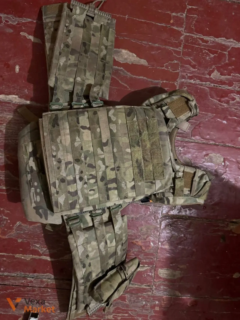 Плитоноска Protec AVS та шолом Fast Ukrainian Defence — фото 2