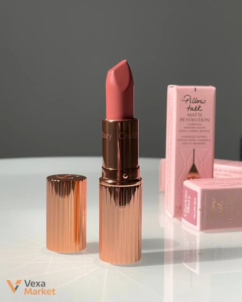 Помада Charlotte Tilbury Matte Revolution Pillow Talk