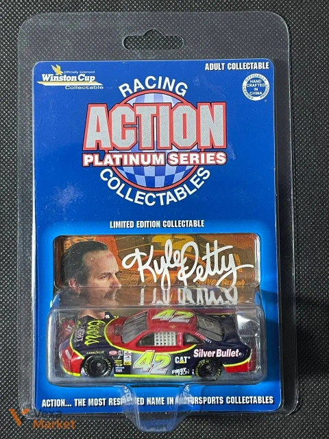 Pontiac Grand Prix #42 Kyle Petty Racing Action Platinum Series Collectible
