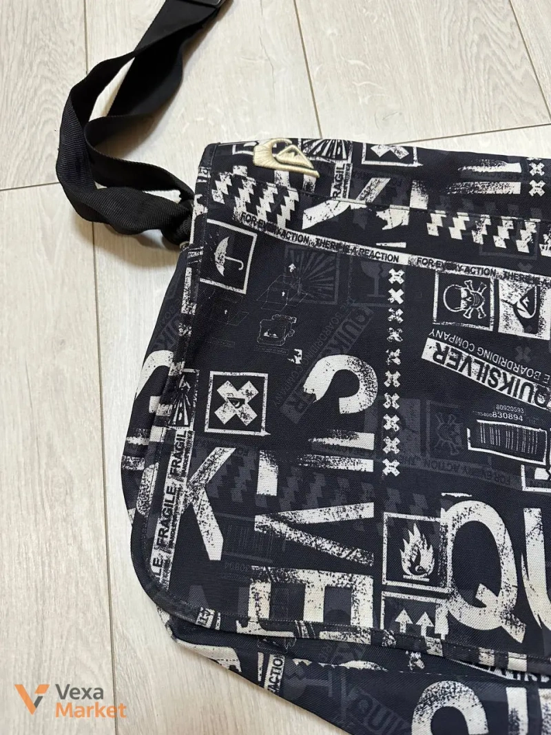 Quicksilver Monogram Vintage Messenger Bag — фото 3