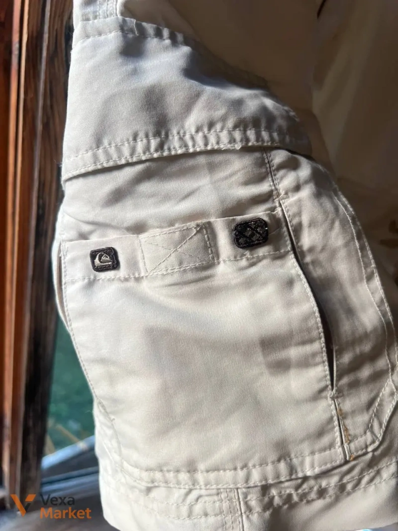Quiksilver Vintage Shorts Розмір 34 — фото 3