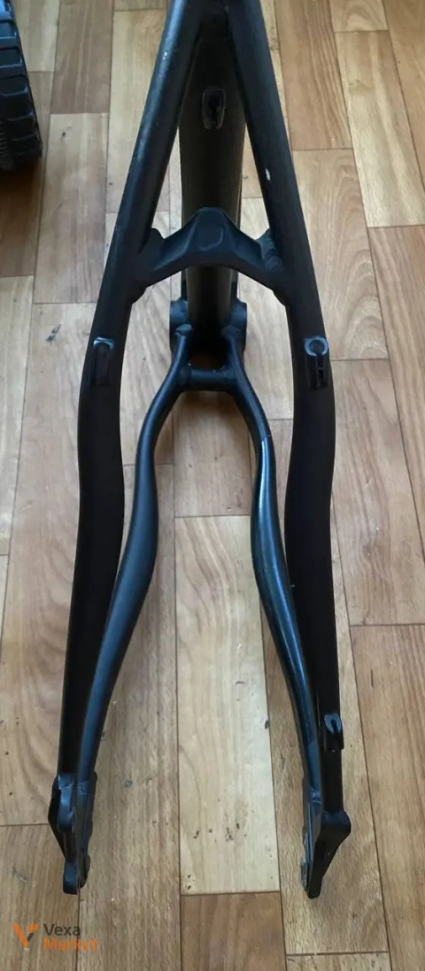 Рама BTWIN Rockrider 540, L, 26", Рульовий стакан 1/1.8, Каретка 68 мм