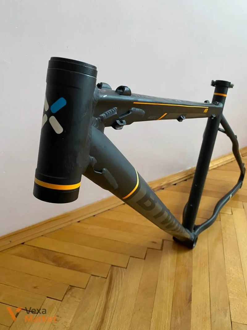 Рама BTWIN Rockrider 540, L, 26", Рульовий стакан 1/1.8, Каретка 68 мм — фото 3