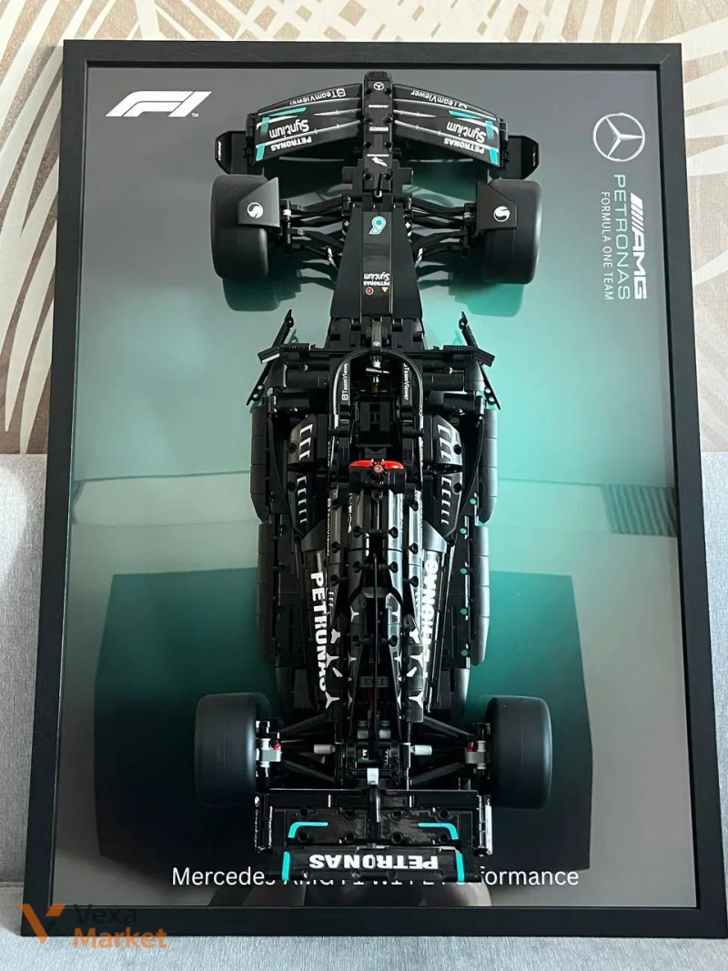 Рамка з моделлю боліда Формули 1 (Mercedes/Red Bull) для Technic — фото 2