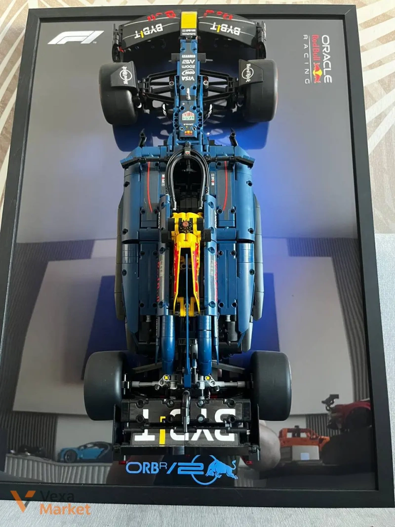 Рамка з моделлю боліда Формули 1 (Mercedes/Red Bull) для Technic — фото 5