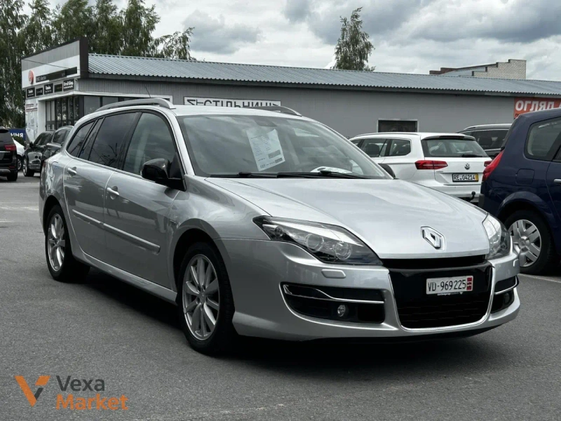Renault Laguna 2011 Автомат Дизель 2.0 л Сірий — фото 2