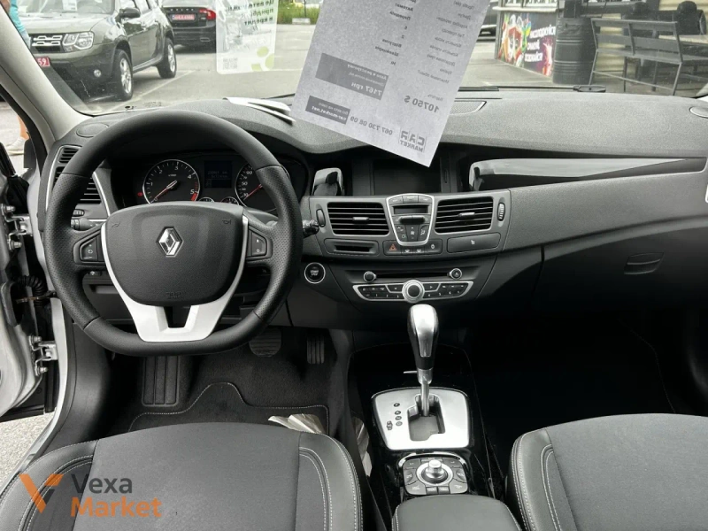Renault Laguna 2011 Автомат Дизель 2.0 л Сірий — фото 6