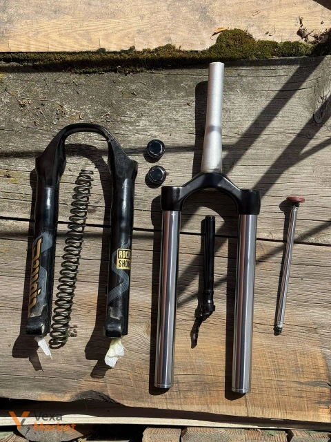 Rock Shox Domain R 180mm 26 вилка