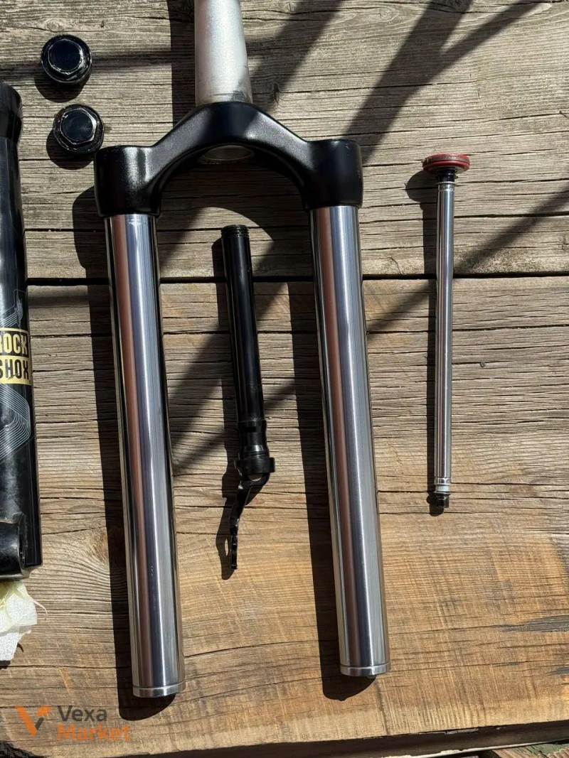 Rock Shox Domain R 180mm 26 вилка — фото 3