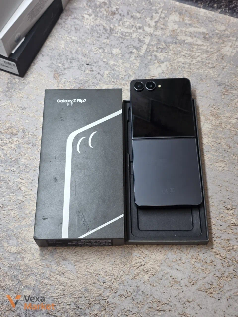Samsung Galaxy Z Flip 7 12/256 GB