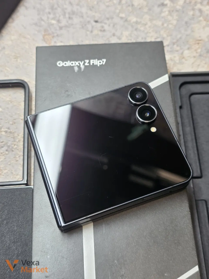 Samsung Galaxy Z Flip 7 12/256 GB — фото 5
