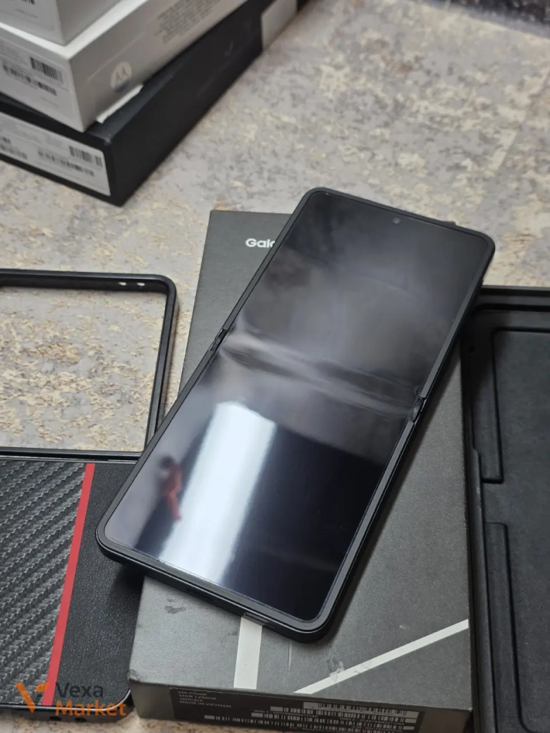 Samsung Galaxy Z Flip 7 12/256 GB — фото 6