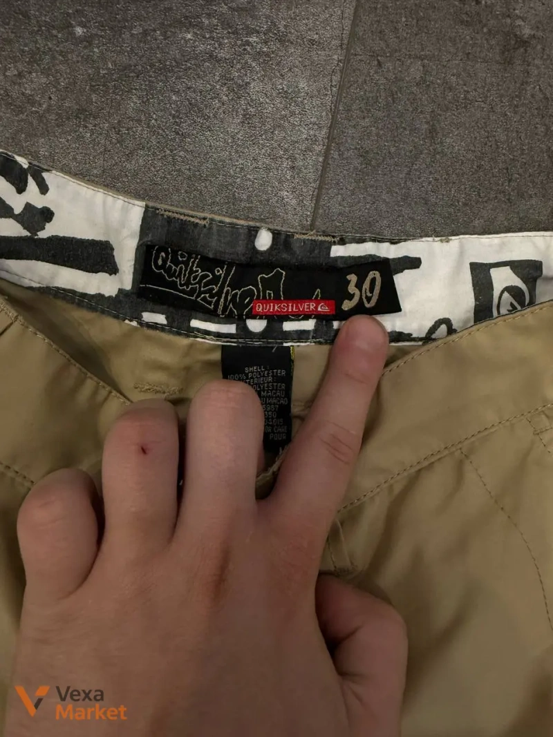 Шорти Quiksilver розмір 30 — фото 2