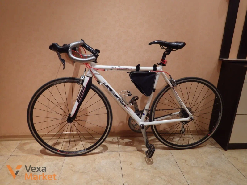 Шосейний велосипед LeaderFox Runner 700C, карбонова вилка Focus, Shimano Tiagra — фото 2