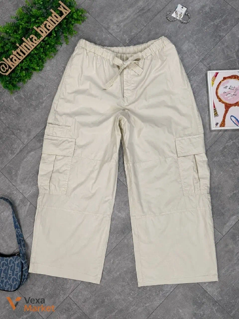 Штани-карго G A P кольору слонової кістки EUR XL / 52-54