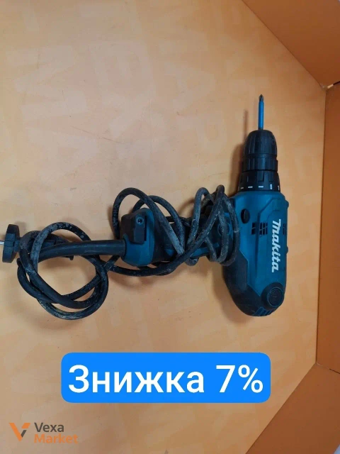 Шуруповерт MAKITA DF0300