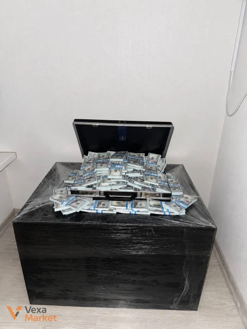 Скляний дизайнерський стіл + декоративний кейс з муляжами доларових купюр