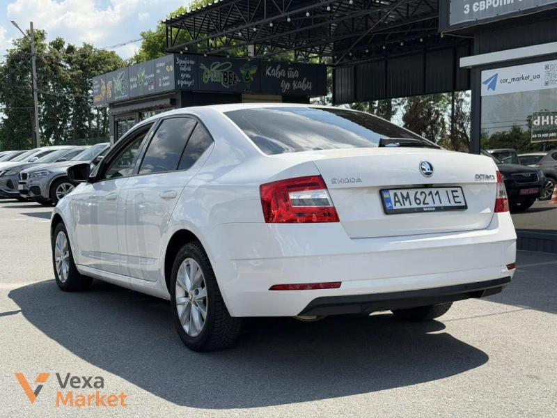 Skoda Octavia 2019 Білий Дизель 2.0л Автомат — фото 4