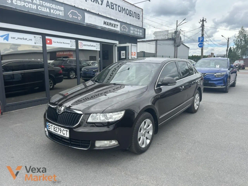 Skoda Superb II покоління 2012 Бензин 1.8 л. Коричневий — фото 2