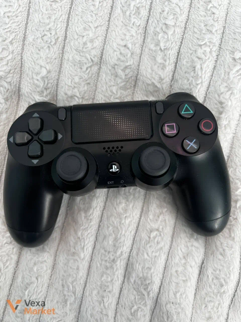 Sony PlayStation 4 Proшита, багато ігор