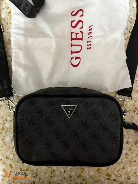 Сумка Guess