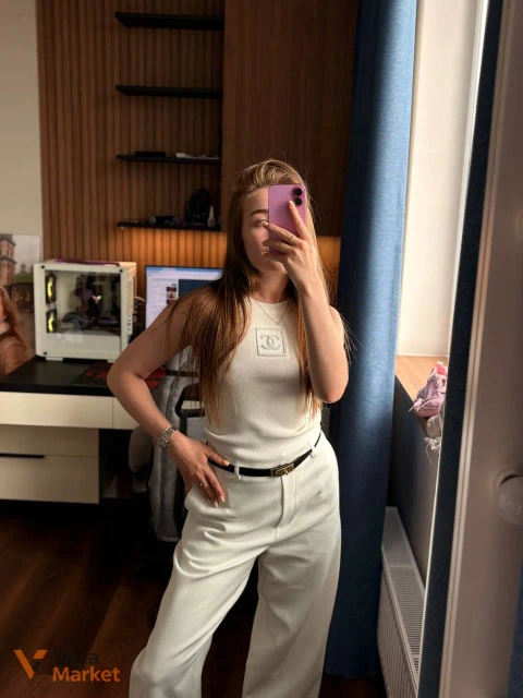 Топ Chanel білий