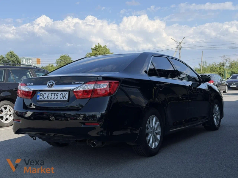 Toyota Camry VII покоління/XV50 2013 2.5 л. Газ/Бензин Чорний — фото 3