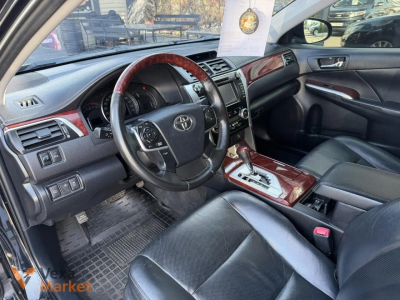 Toyota Camry VII покоління/XV50 2013 2.5 л. Газ/Бензин Чорний — фото 5