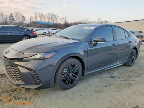2025 Toyota Camry XSE HEV 2.5 Hybrid
