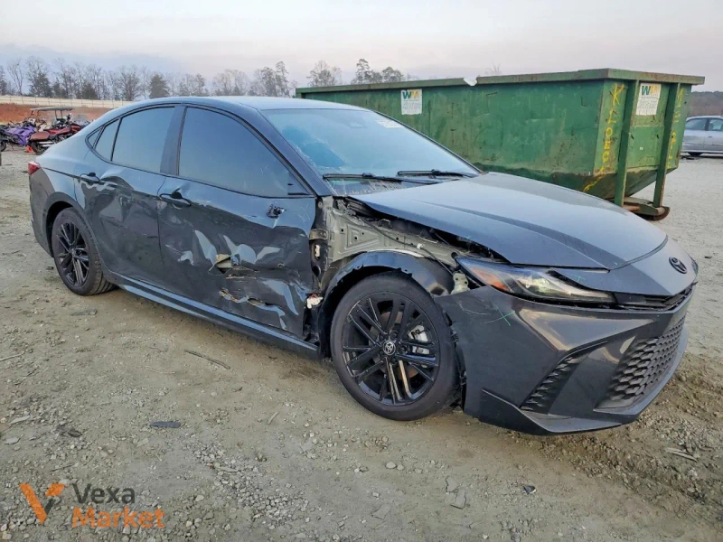 2025 Toyota Camry XSE HEV 2.5 Hybrid — фото 2