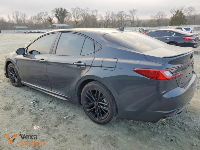 2025 Toyota Camry XSE HEV 2.5 Hybrid — фото 6