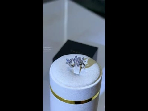 GRAFF Classic Butterfly Petite Diamond Ring 1.83ct