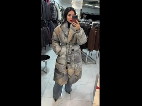 Пуховик oversize з шалевим коміром та поясом