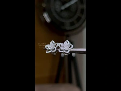 GRAFF Wild Flower Diamond Stud Earrings 18K Gold 0.95ct