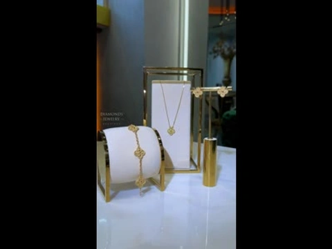 Ювелірні вироби Van Cleef & Arpels Vintage Alhambra