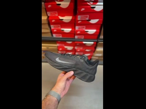 Nike Ava X