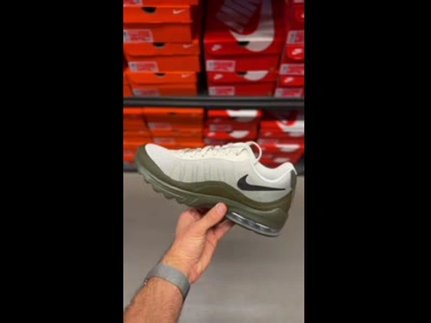 Nike Air Max Invigor Print чоловічі кросівки