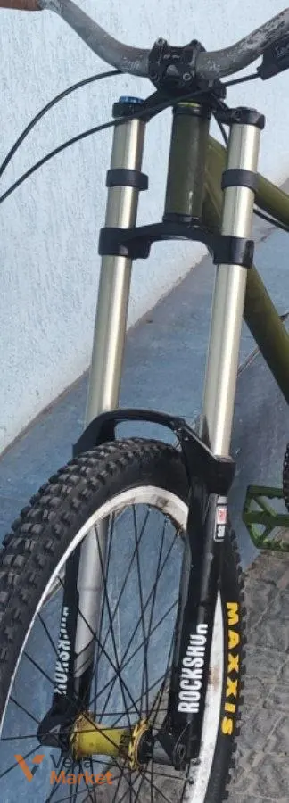 Вилка RockShox Boxxer 200mm 2011 року — фото 2