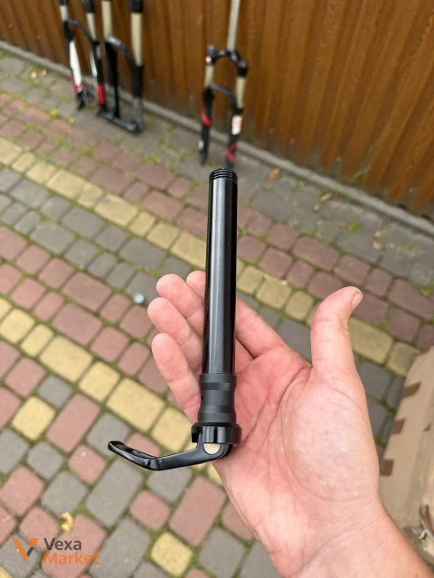Вісь RockShox 20x110