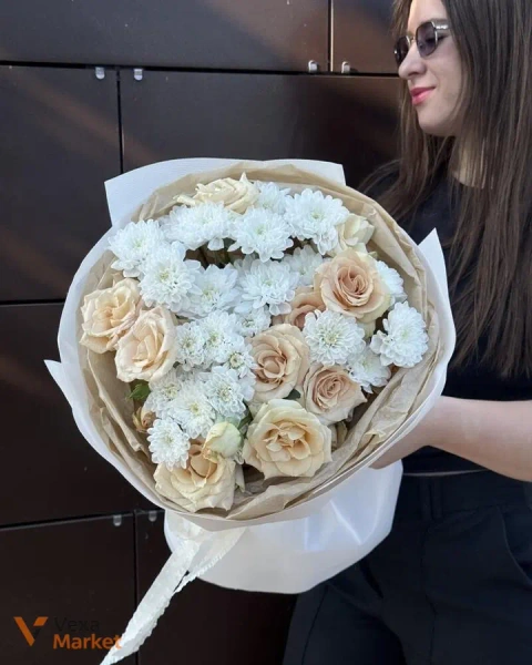 Вишуканий букет із троянд