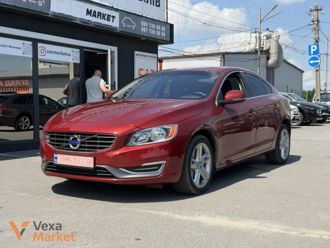 Volvo S60 2014 Бензин 2.5л Автомат Полный привод Красный