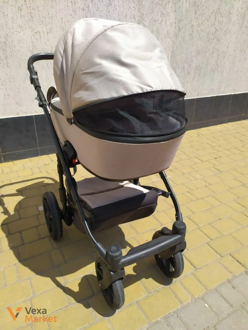 Вживаний візочок 2 в 1 Baby Pram з гелевими колесами — фото 2