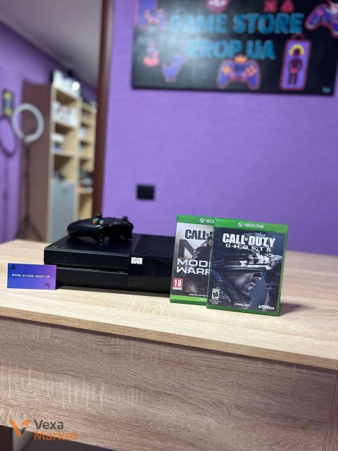Xbox One 500 ГБ з джойстиком та іграми
