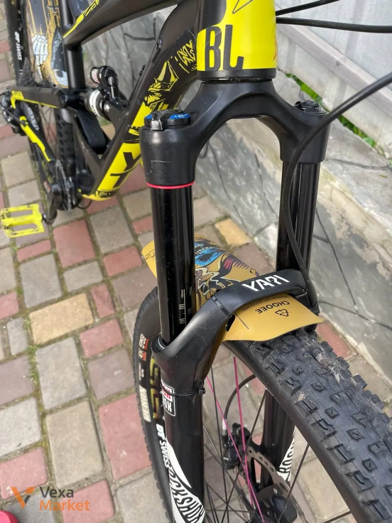 YT Capra CF 2017 рама L + RockShox Yari + Monarch Plus RC3 — фото 2