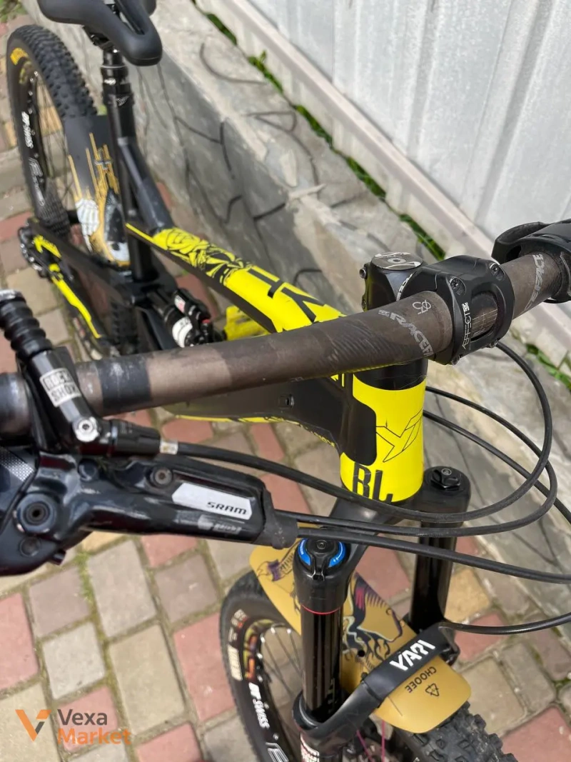YT Capra CF 2017 рама L + RockShox Yari + Monarch Plus RC3 — фото 4