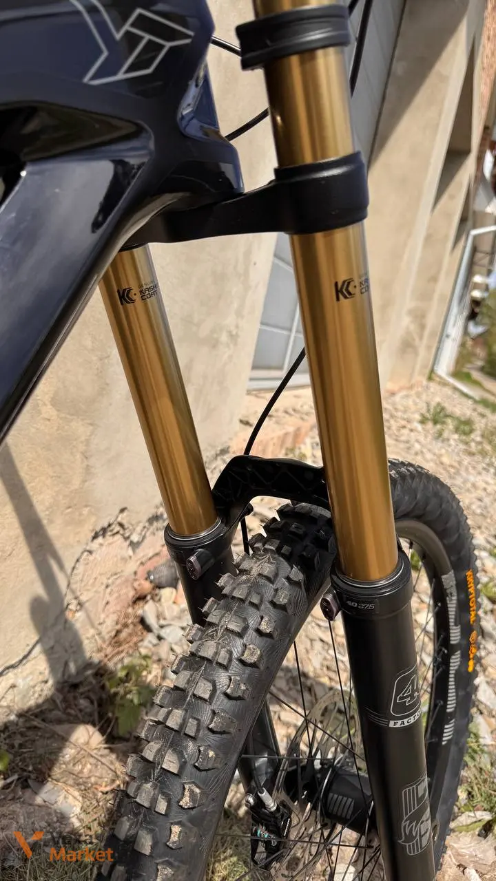 YT Tues CF M size 2018 Downhill Bike — фото 5