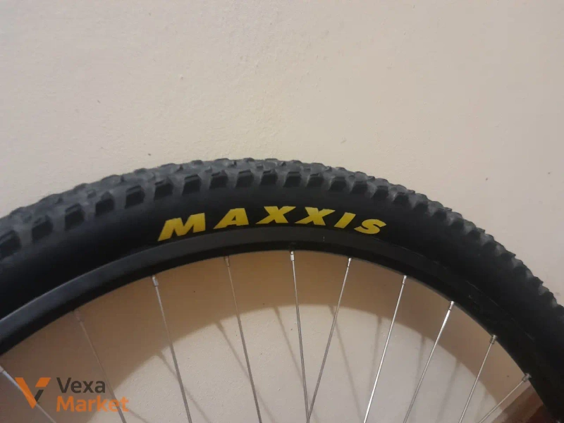 Заднє колесо 29" під касету з ротором Shimano 160mm та покришкою Maxxis Rekon — фото 3