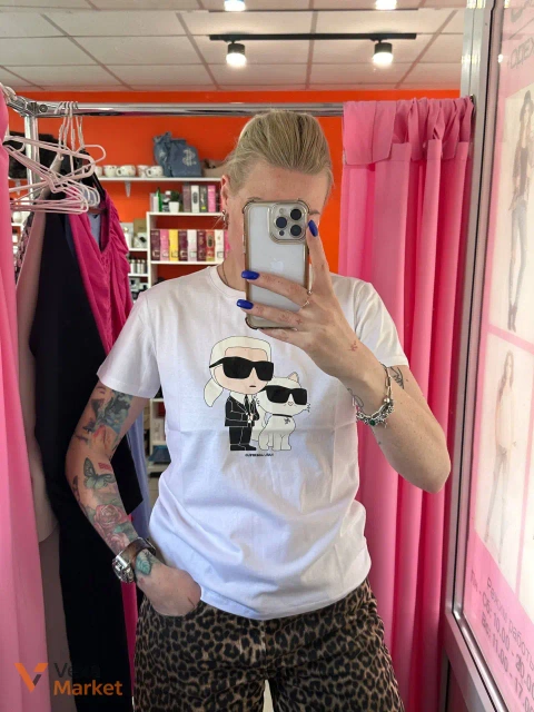 Жіноча футболка Karl Lagerfeld з бавовни
