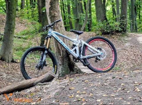 Амортизатор Fox або RockShox