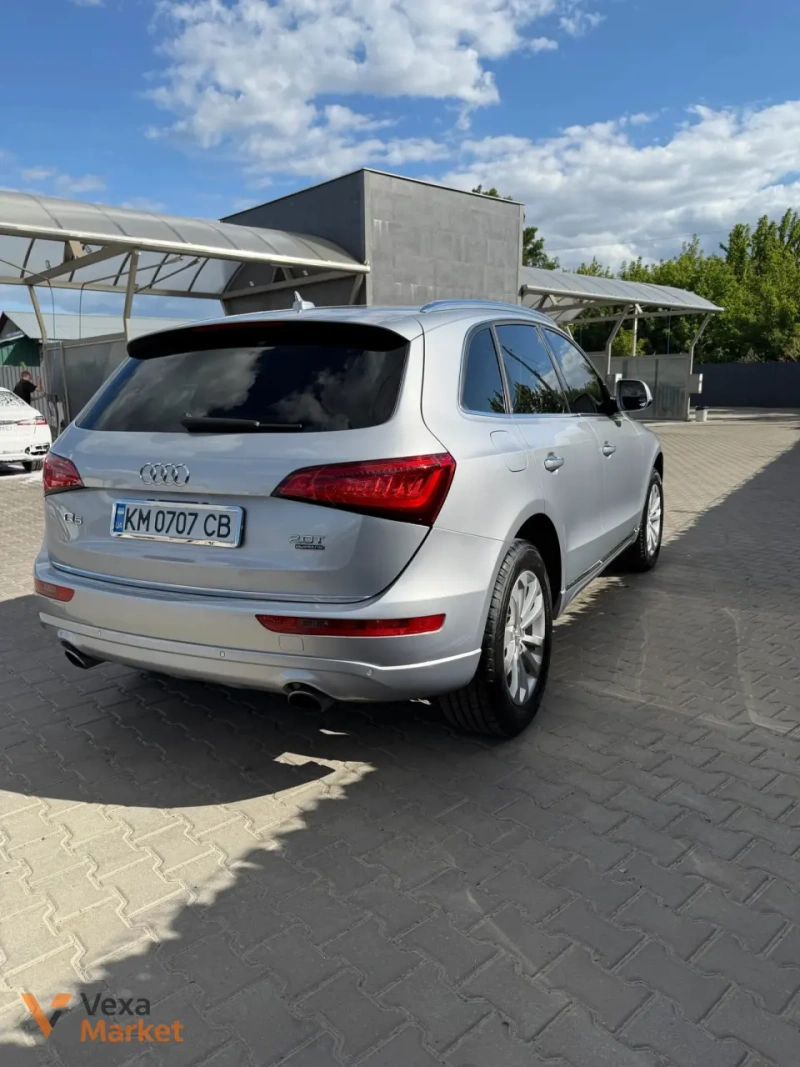 Audi Q5 2016 2.0L Сірий — фото 3